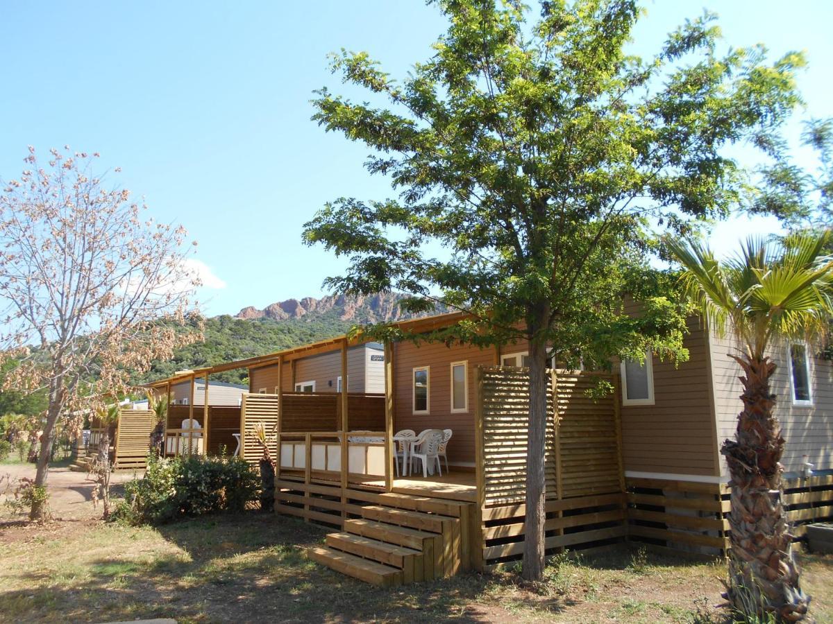 Camping Vallee Du Paradis Saint-Raphaël Δωμάτιο φωτογραφία